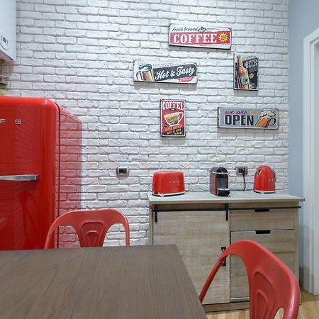 Sylvia Stylish Vatican Apartment Рим Екстер'єр фото
